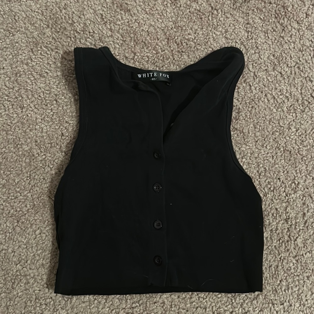 White fox boutique crop top